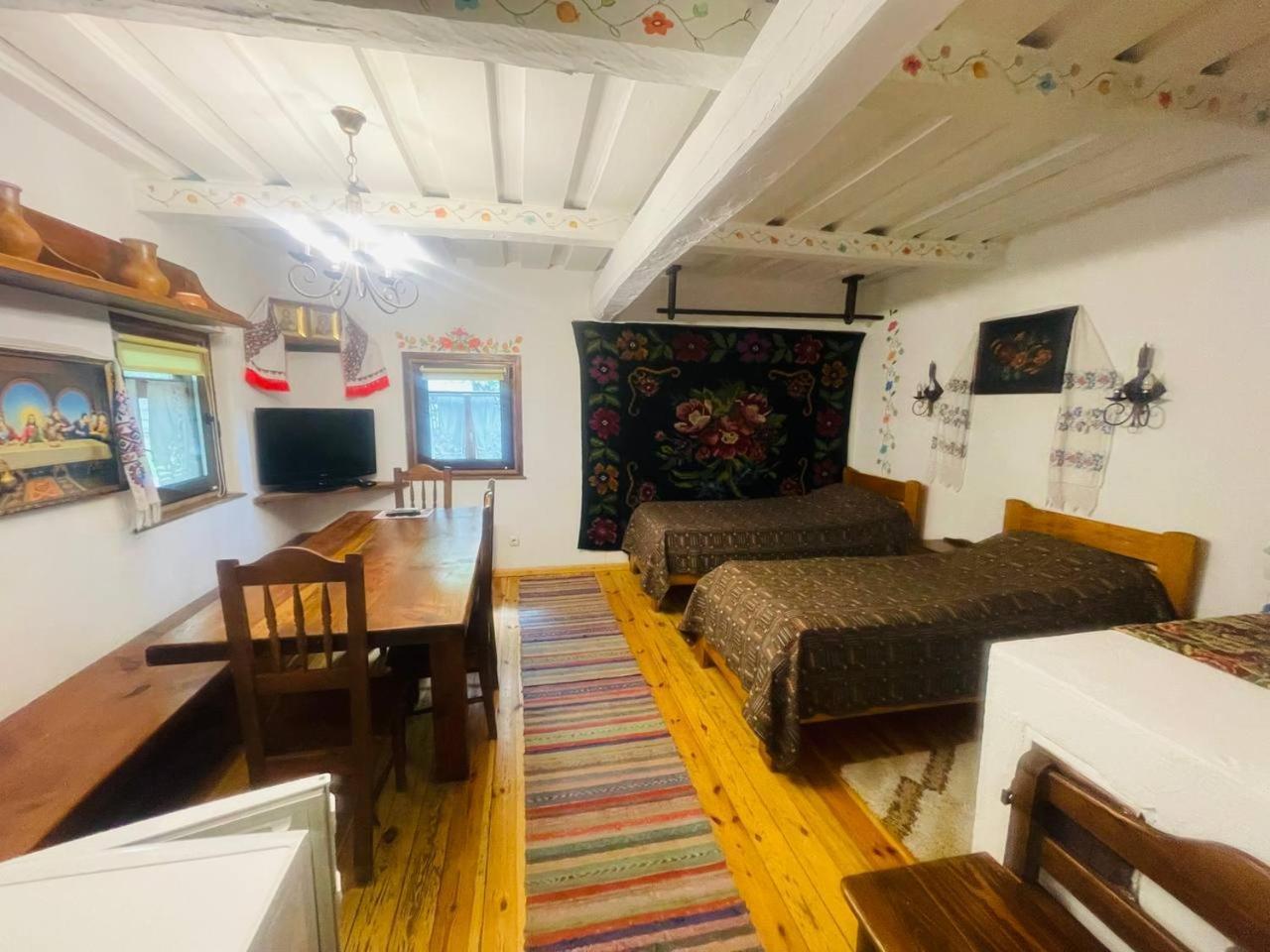Ethno Complex Ukrayinske Selo Hotell Buzovaya Exteriör bild